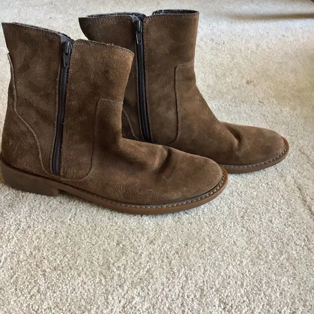 Banana Republic Brown Suede Leather Ankle Boots